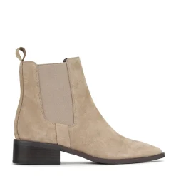 ALEKS>EOS Footwear Online