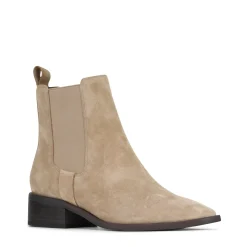 ALEKS>EOS Footwear Online