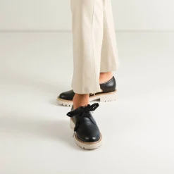 ANISE CUT-OUT LOAFERS LEATHER><noscript><img width=