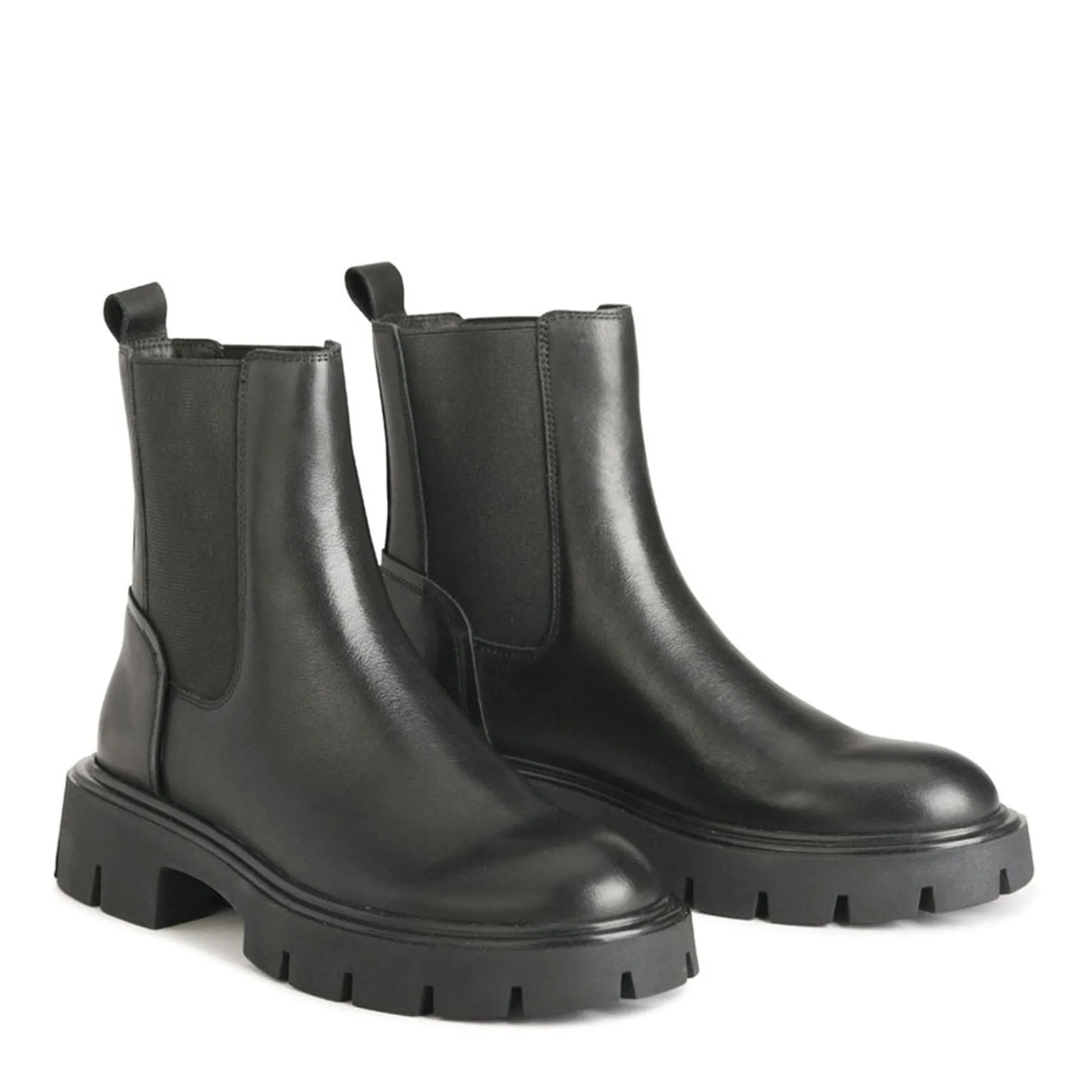CAIA>EOS Footwear New