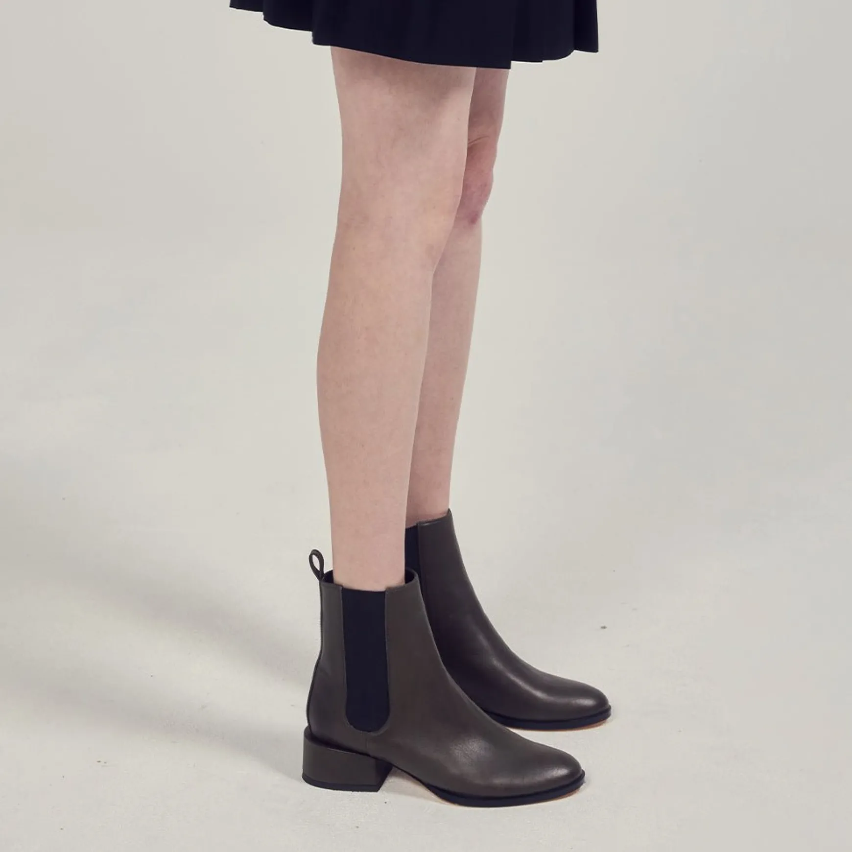 CASAR>EOS Footwear Fashion