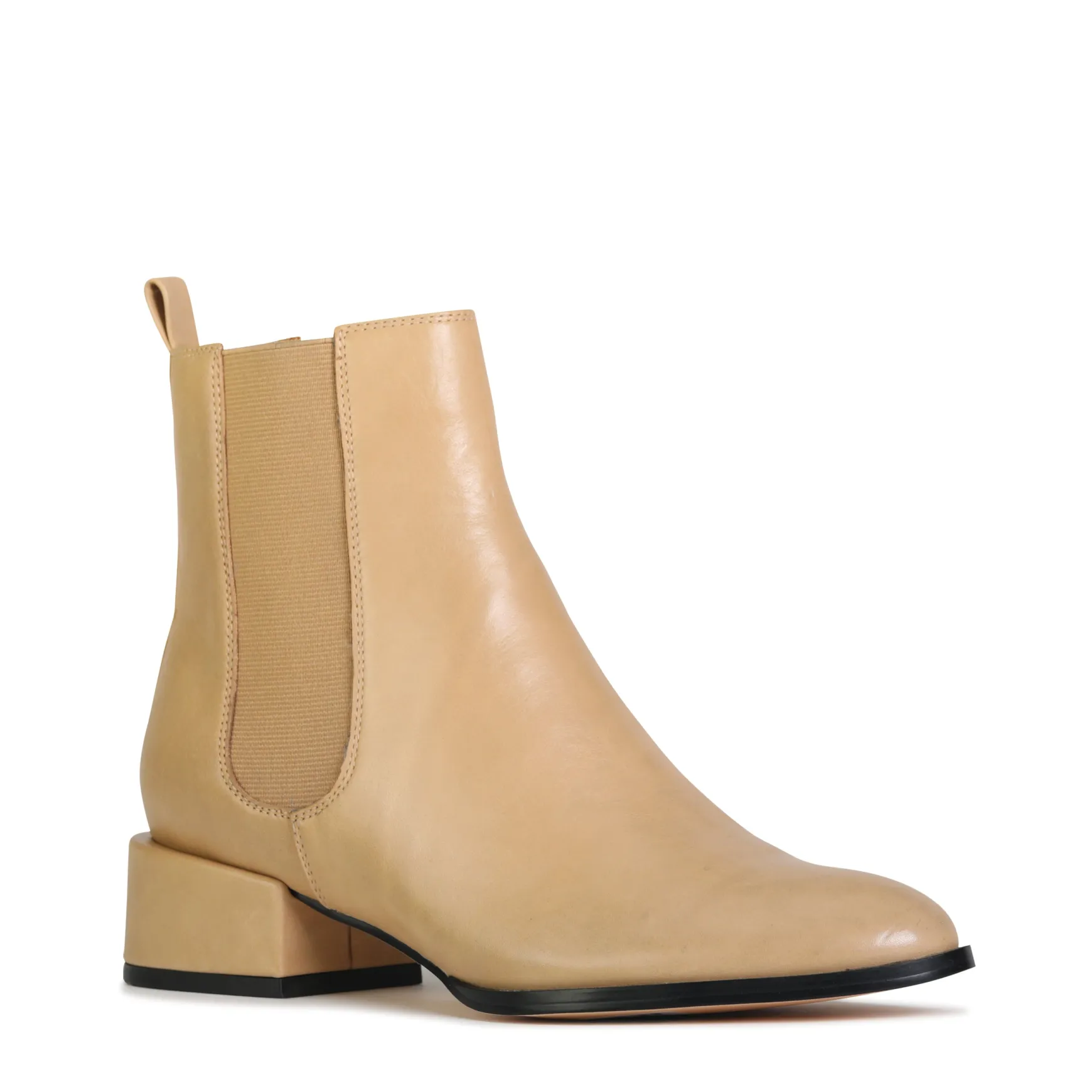 CASAR>EOS Footwear Fashion