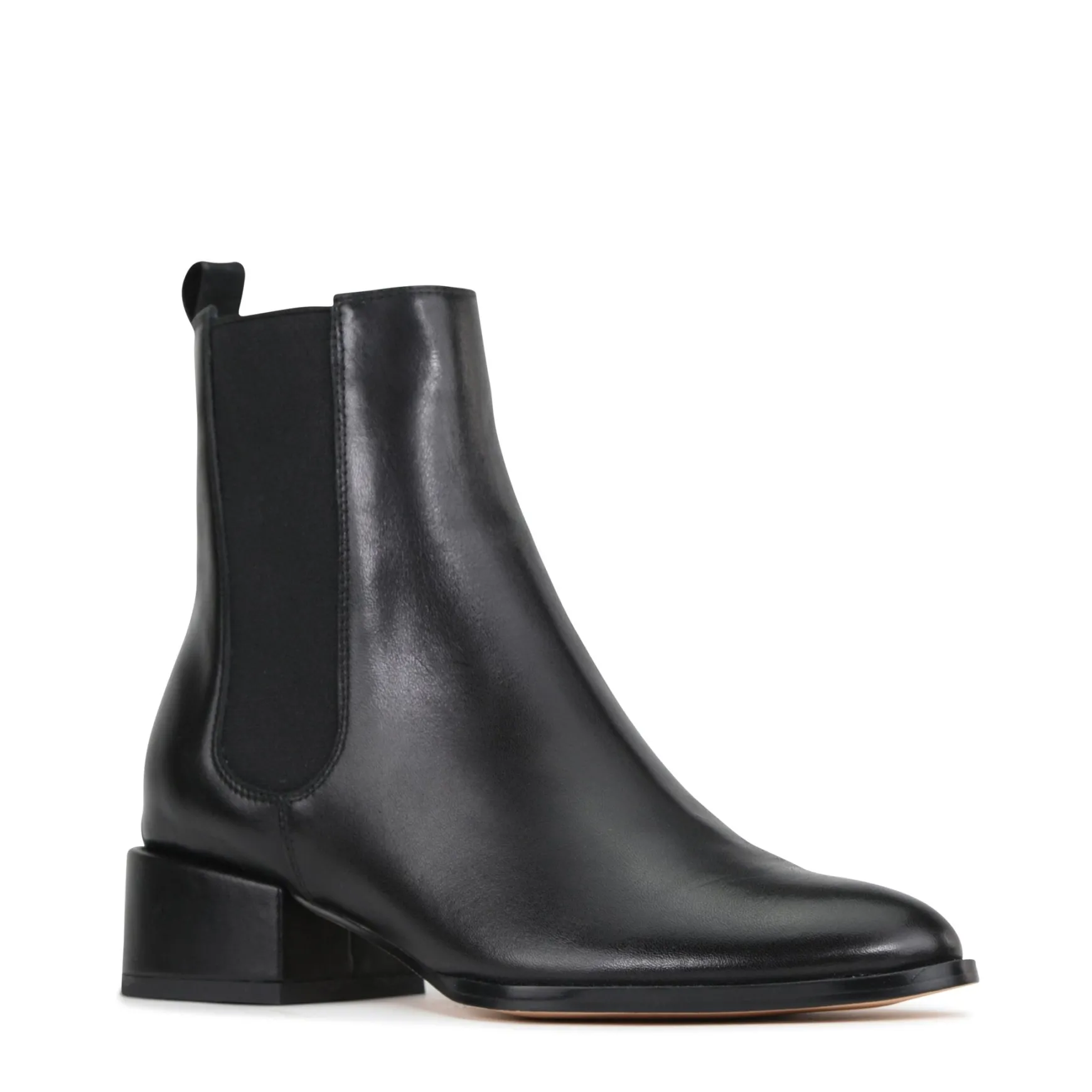 CASAR>EOS Footwear Fashion
