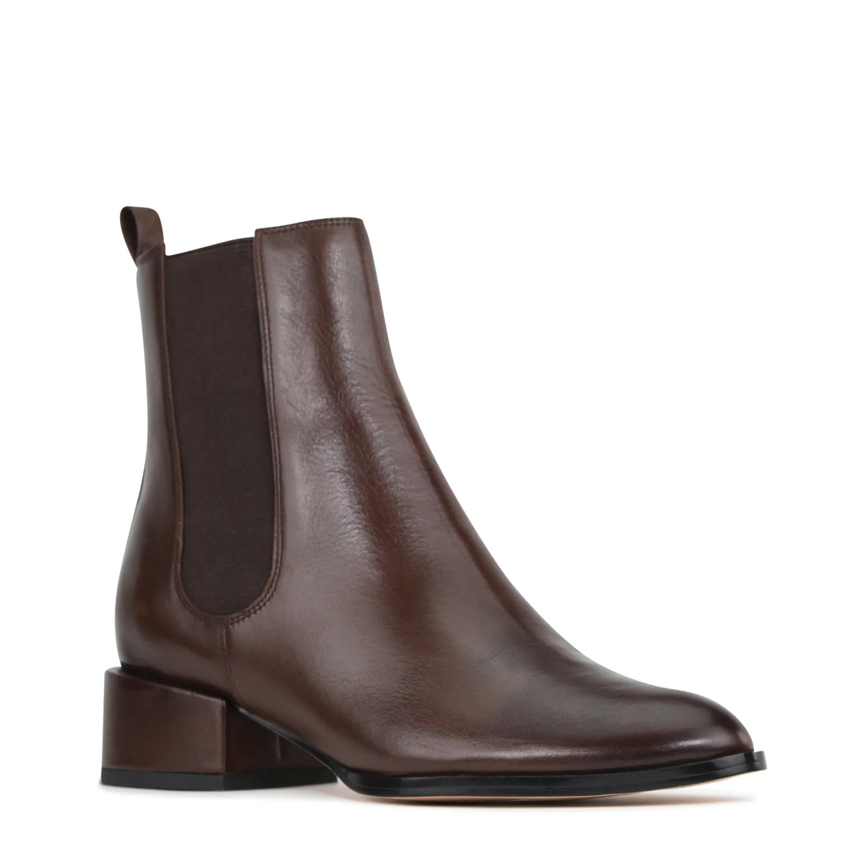 CASAR>EOS Footwear Fashion