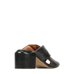 CHARA BLOCK HEEL SANDAL LEATHER><noscript><img width=