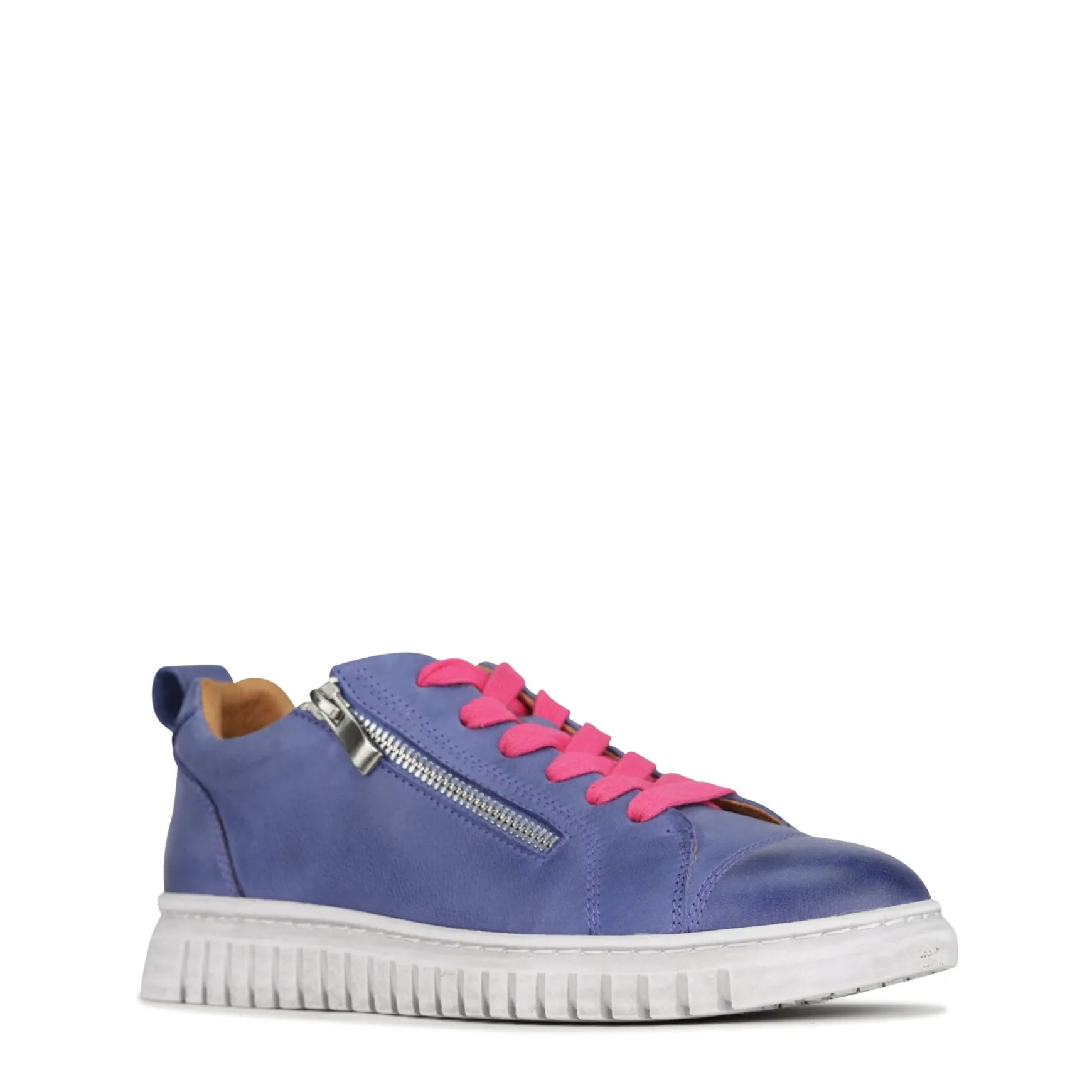 CLARENCE>EOS Footwear Flash Sale