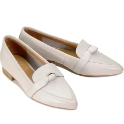 EVERLEE LEATHER POINTED LOAFERS><noscript><img width=
