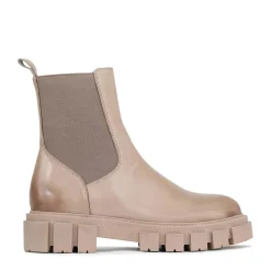 FEAT ANKLE BOOTS LEATHER><noscript><img width=