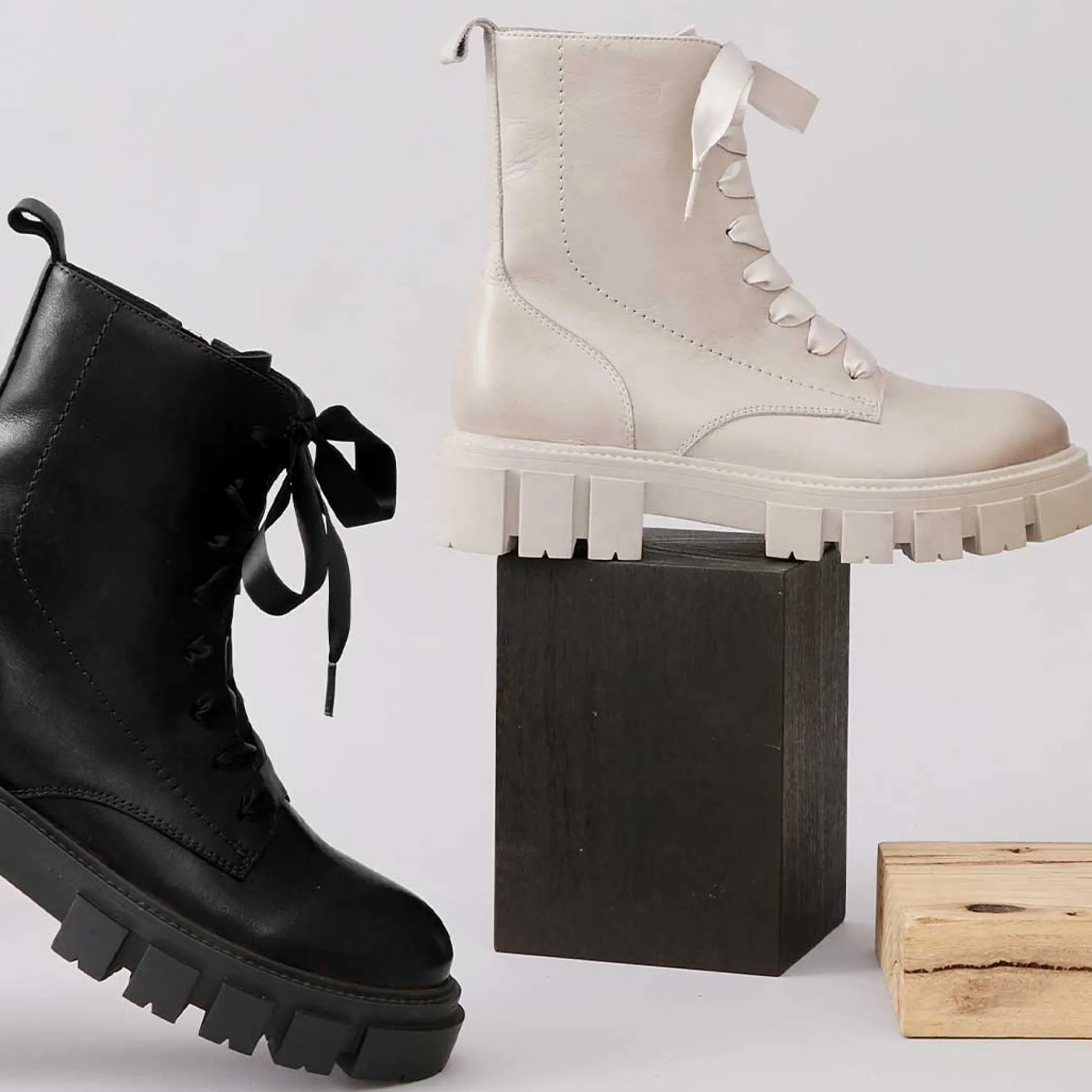 FEBE ARCHIVE ANKLE BOOT>EOS Footwear Clearance