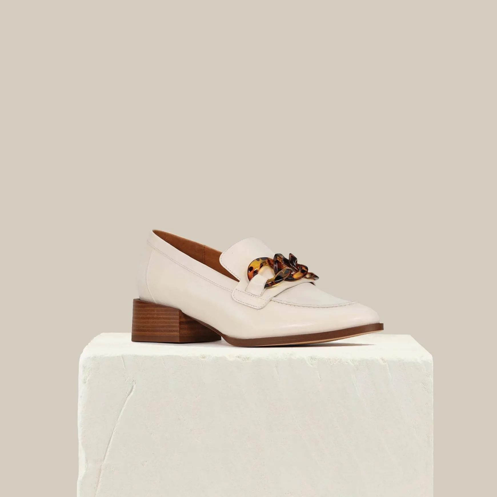 FIA LOAFER LEATHER>EOS Footwear New
