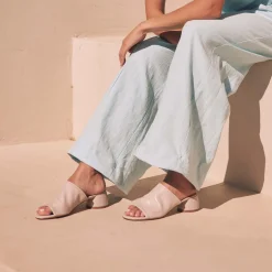 FIO LEATHER BLOCK HEEL SANDALS><noscript><img width=