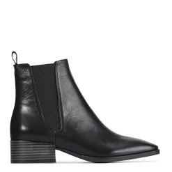 KENYA>EOS Footwear Fashion