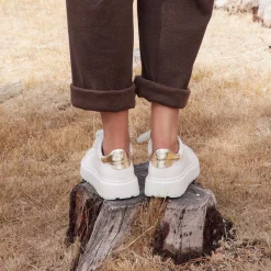 LAELA SNEAKERS LEATHER><noscript><img width=
