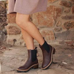 LINEAR ANKLE BOOT><noscript><img width=