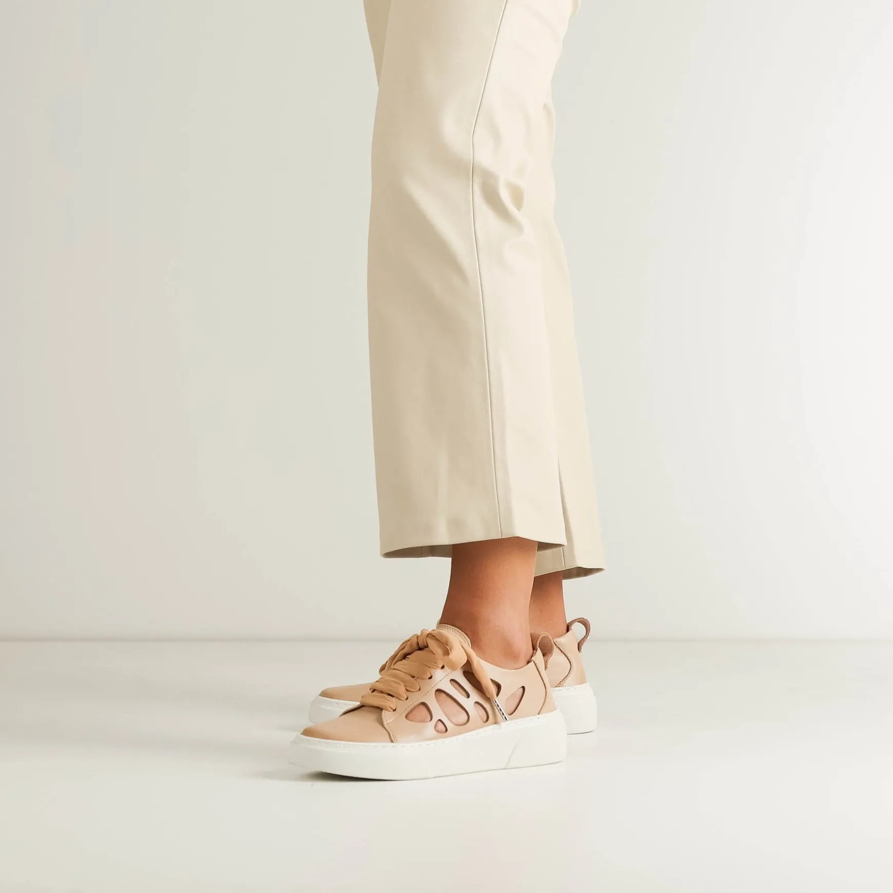 MINNIE LAZER CUTOUT SNEAKERS LEATHER>EOS Footwear Best