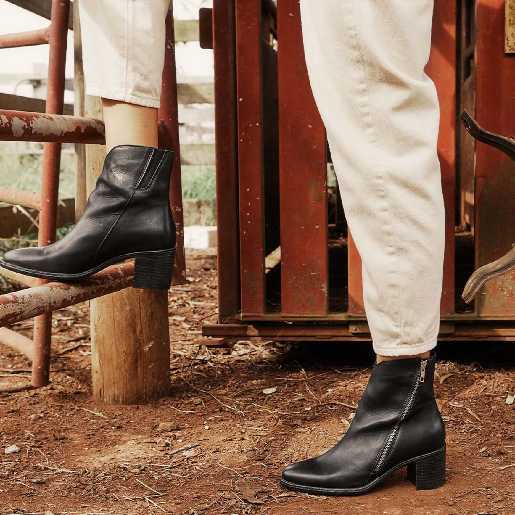 SERAPHIN LEATHER ZIP ANKLE BOOTS>EOS Footwear Best Sale