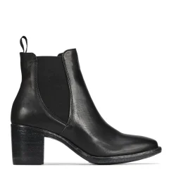 SERIN>EOS Footwear Sale