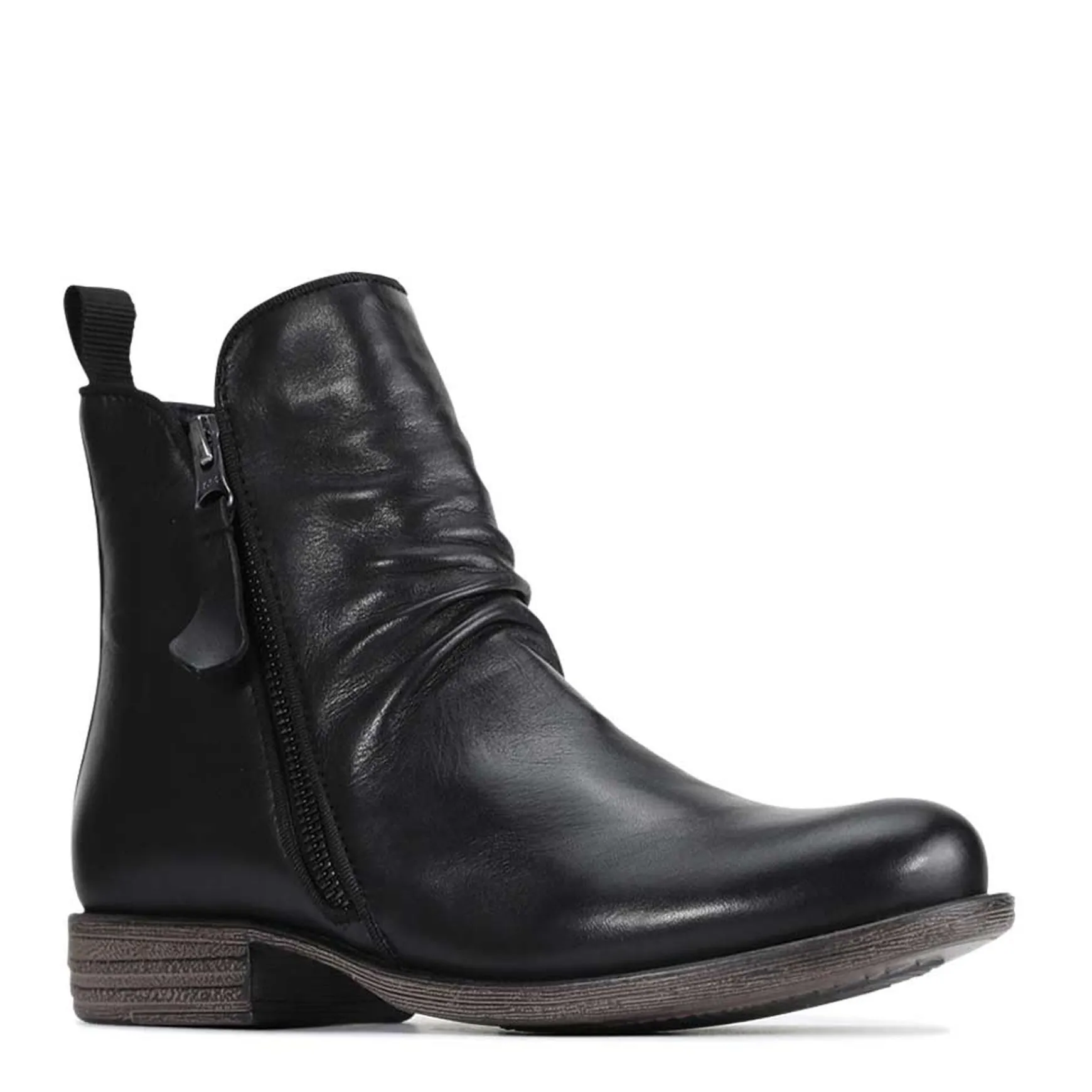 WILDS>EOS Footwear New