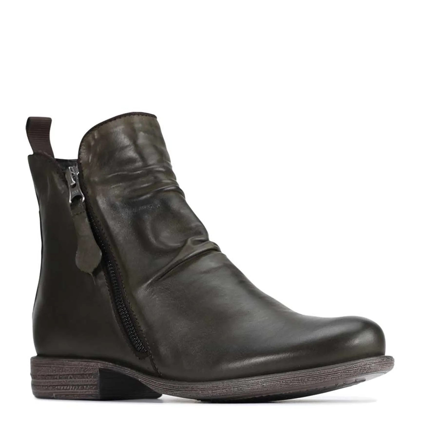 WILDS>EOS Footwear New