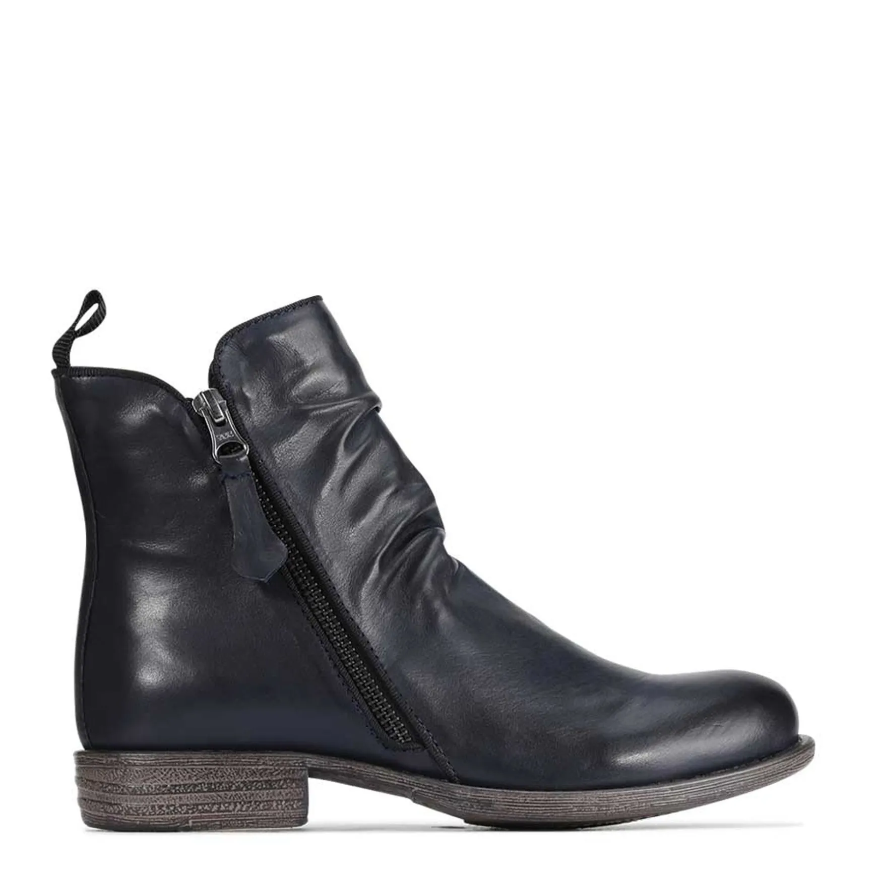 WILDS>EOS Footwear New