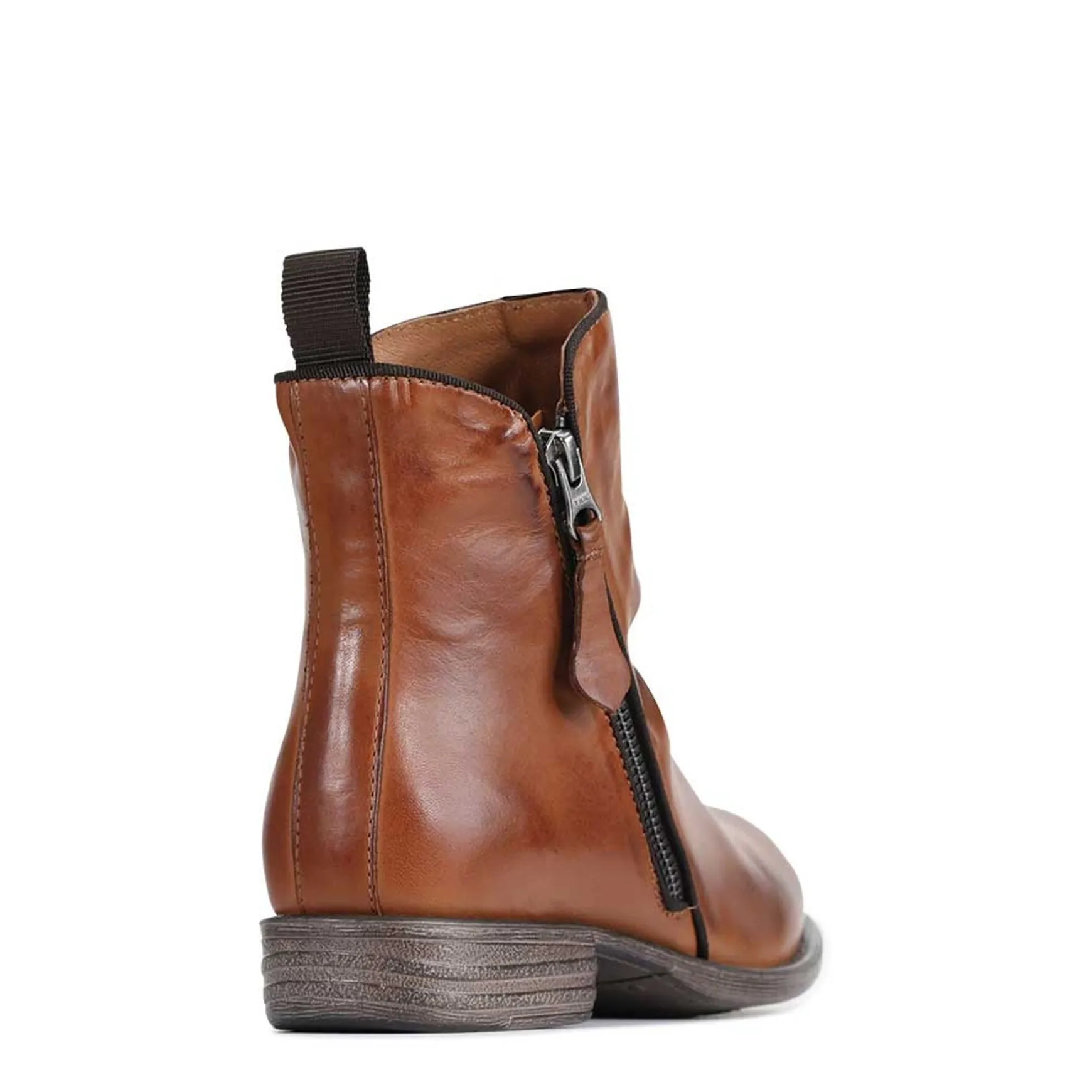 WILDS>EOS Footwear New