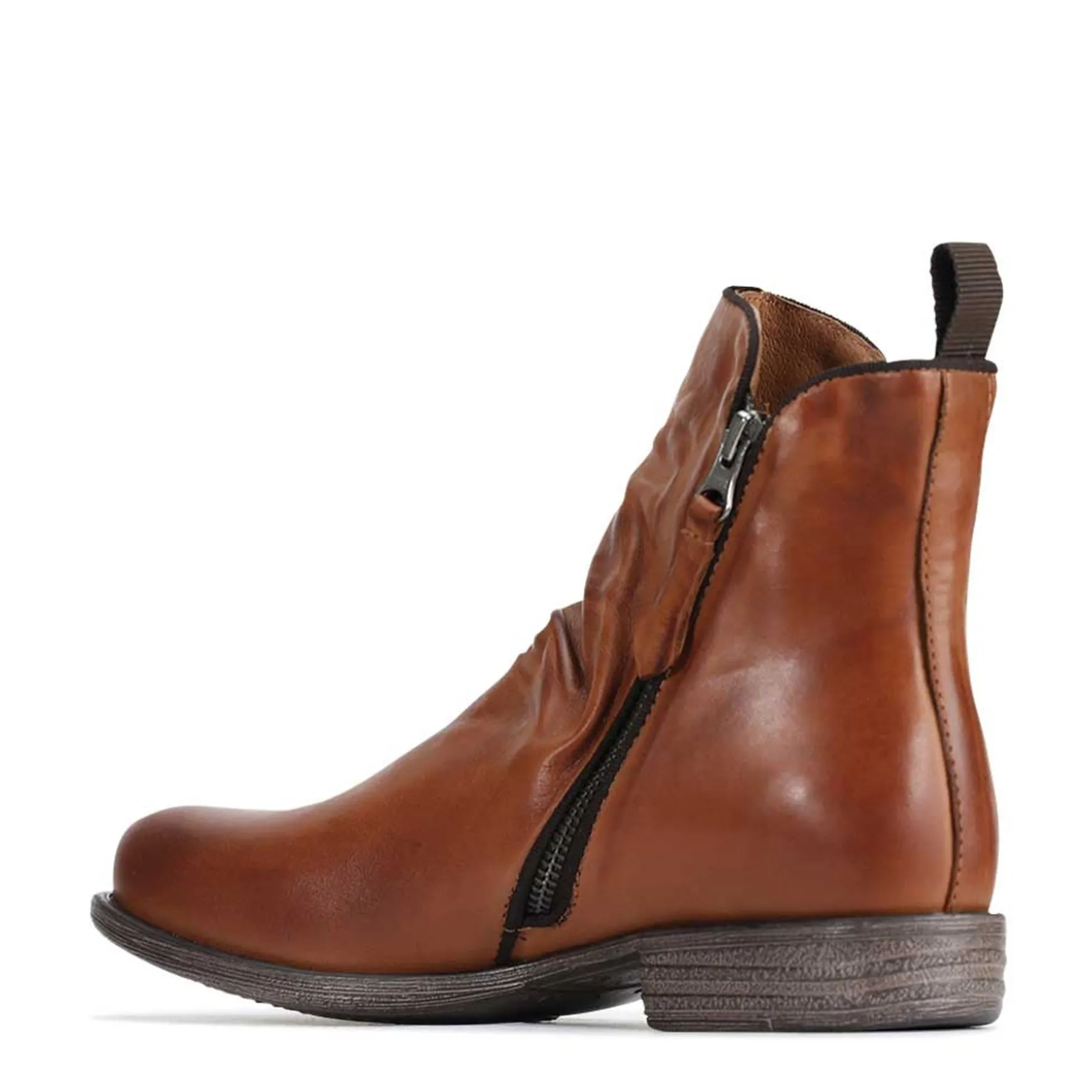 WILDS>EOS Footwear New