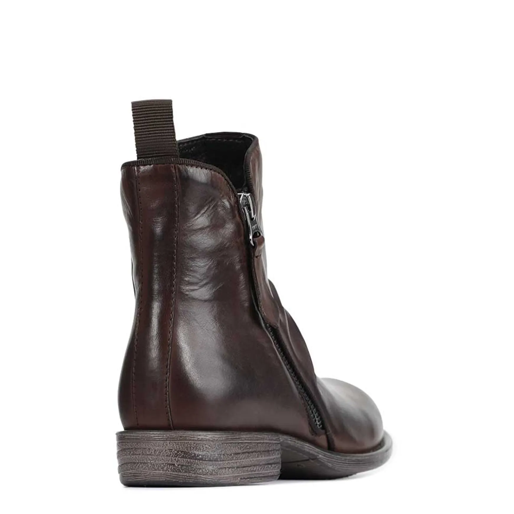 WILDS>EOS Footwear New