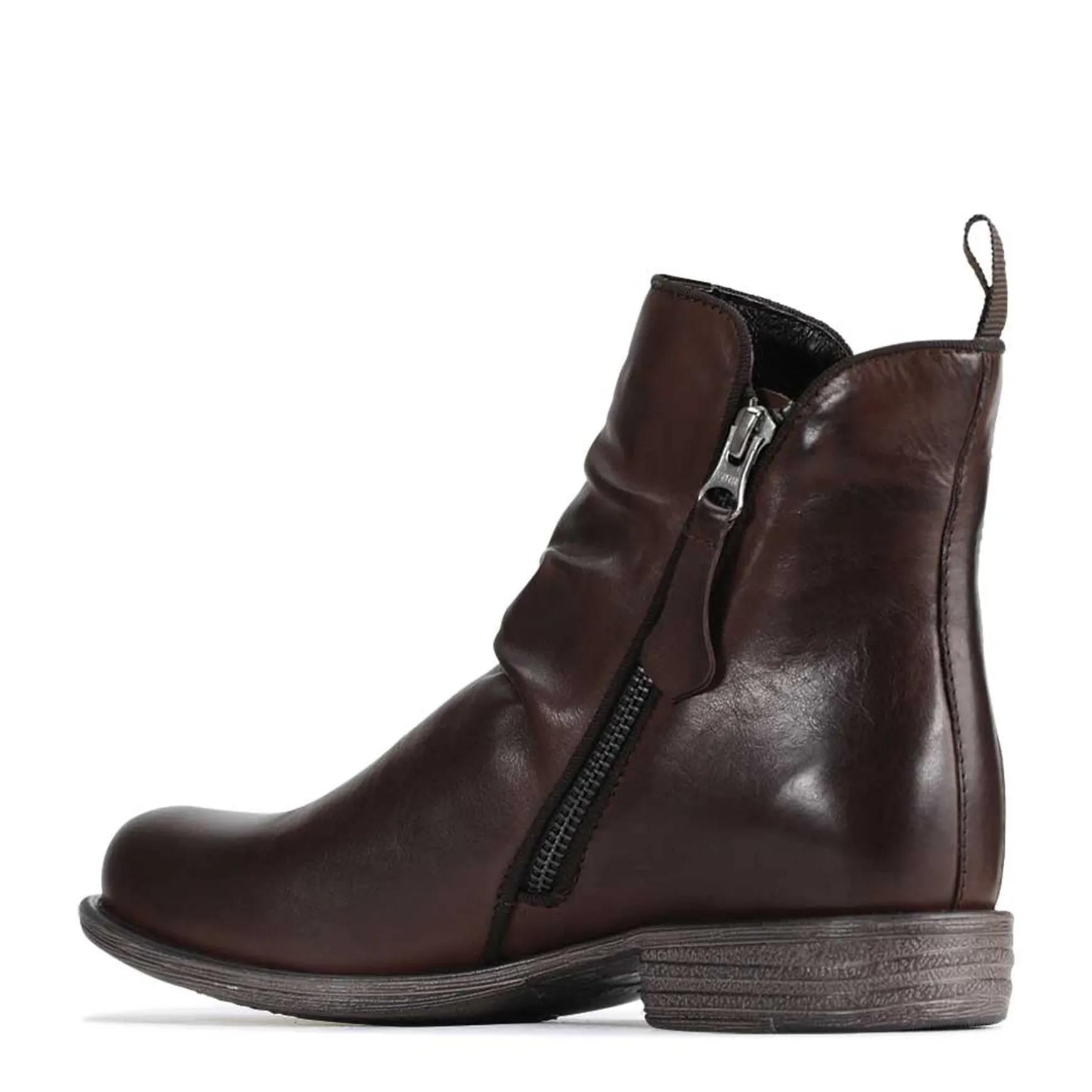 WILDS>EOS Footwear New