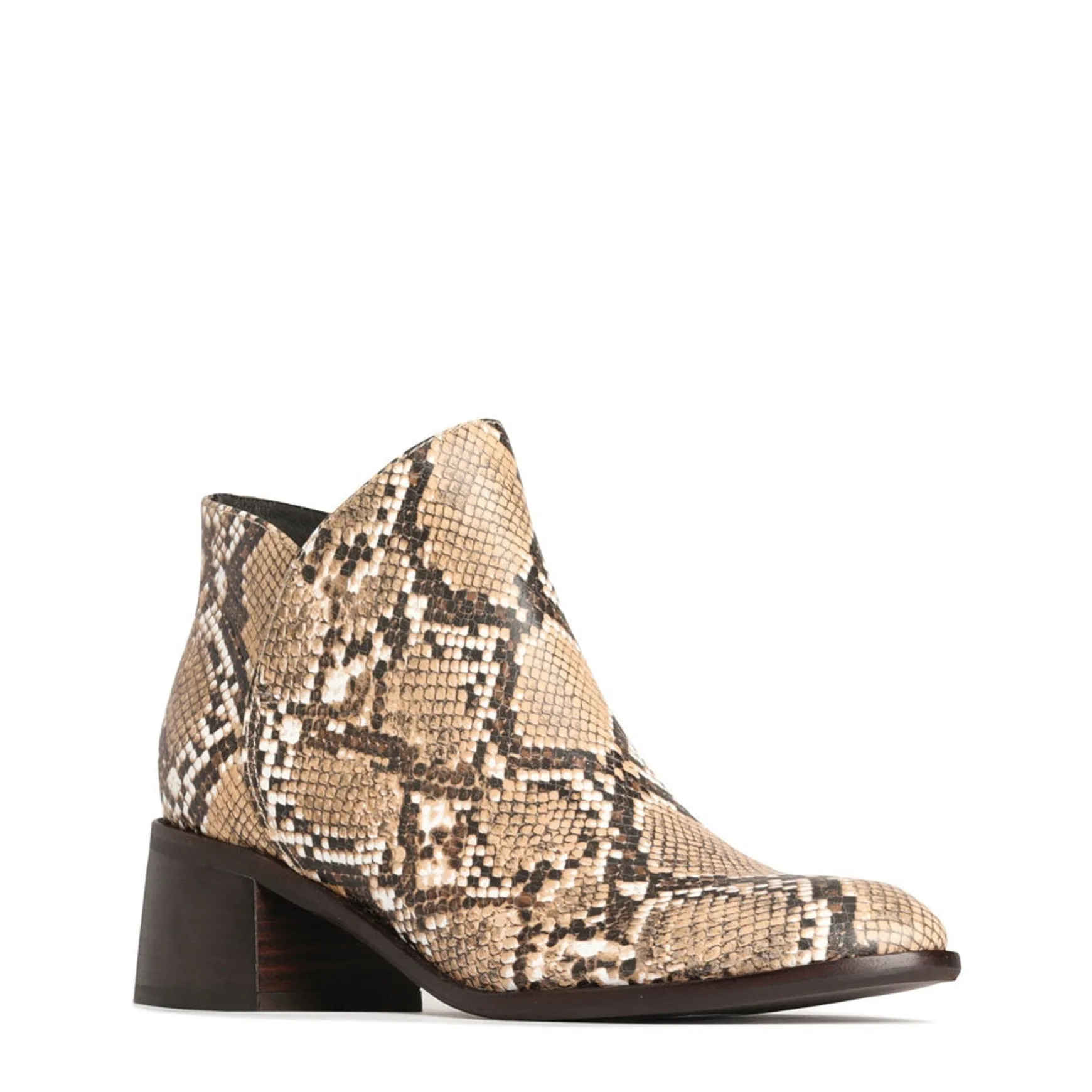 WYLIE>EOS Footwear Hot