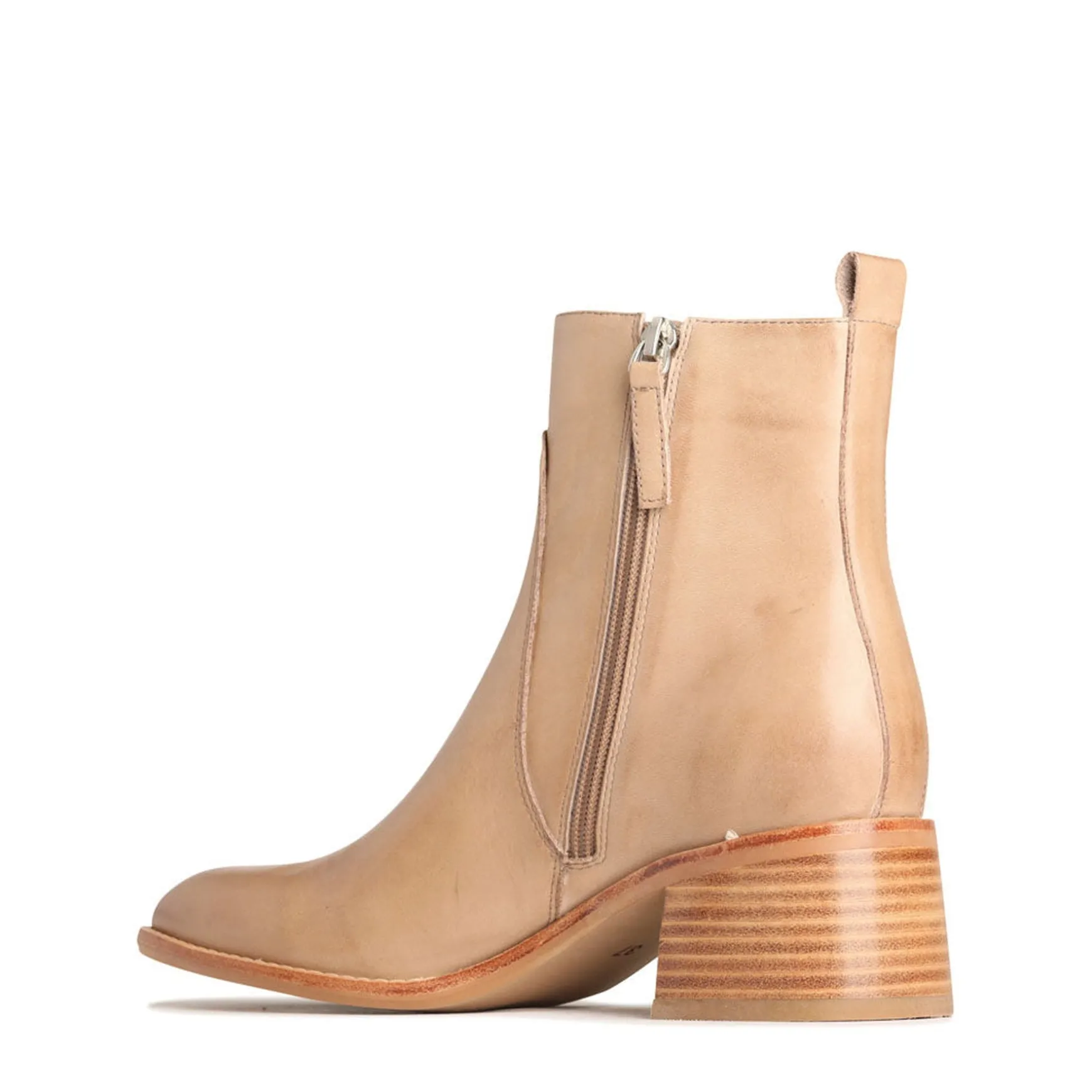 WYONA>EOS Footwear Clearance